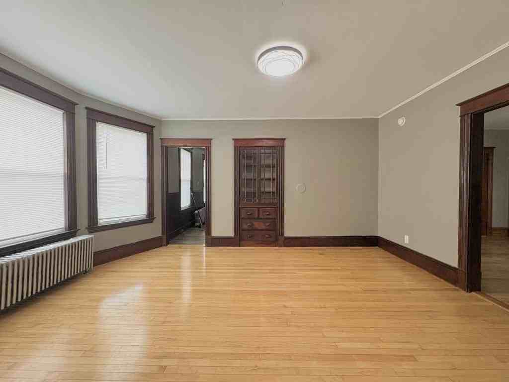 203-205 Pine St Apt 5 - Photo 4 of 19