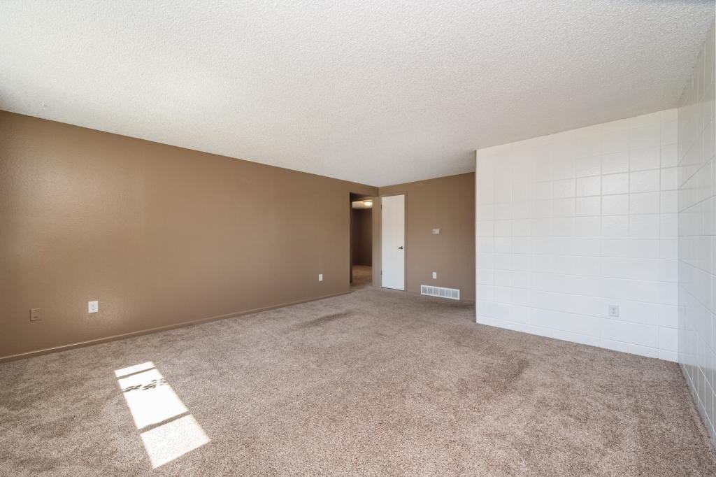 3669 Butternut Dr - Photo 3 of 10
