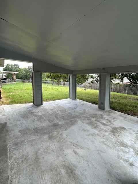 1724 Nw 49th St - Photo 4 of 18