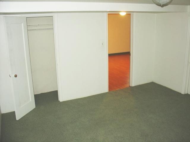 602 Grand Ave #B - Photo 4 of 6
