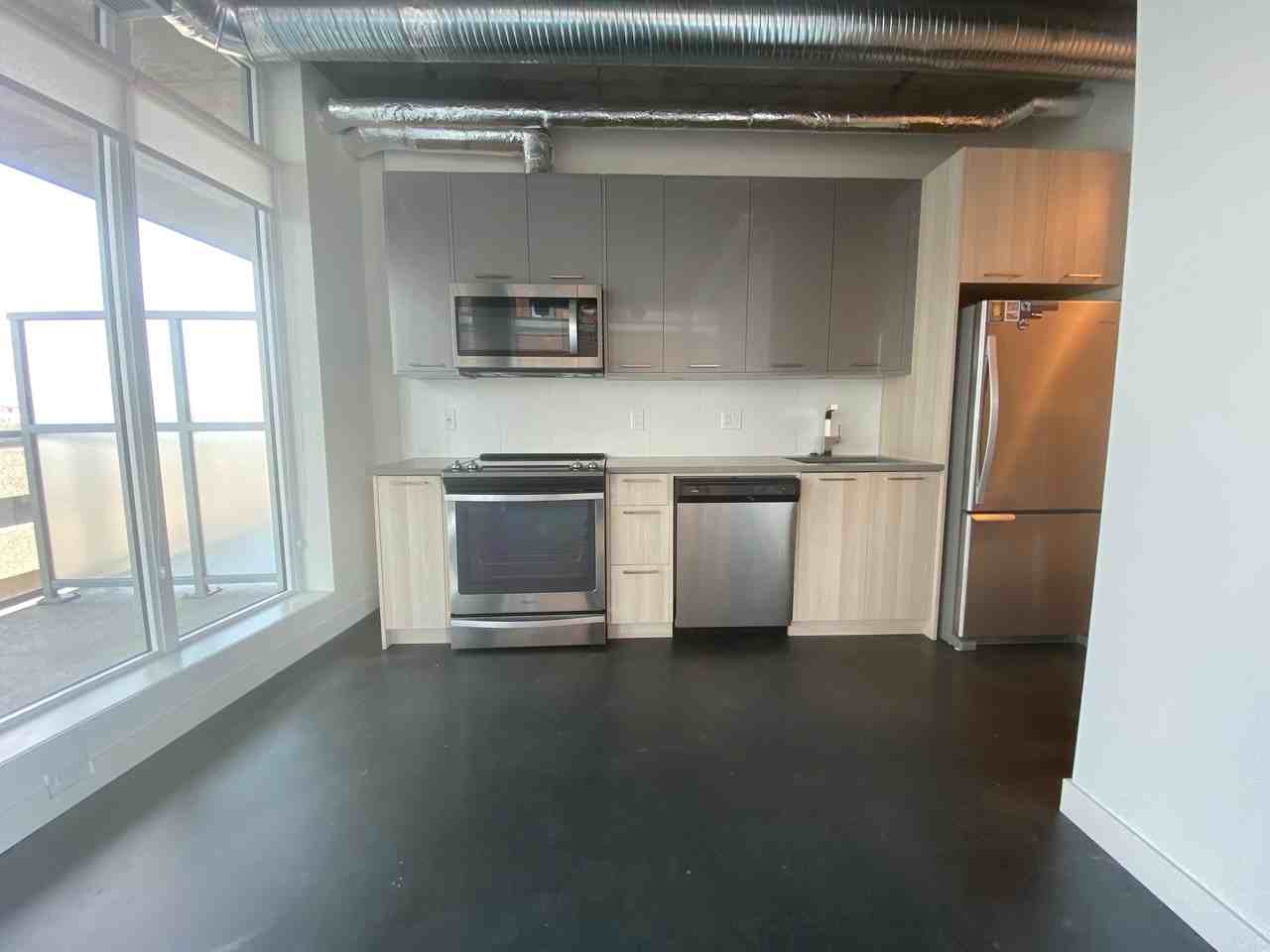 624 8 Ave Se - Photo 6 of 15