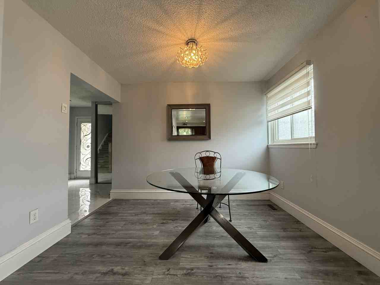 70 Jill Cres - Photo 4 of 25