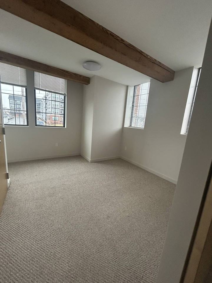 129 Guild St #302 - Photo 3 of 8