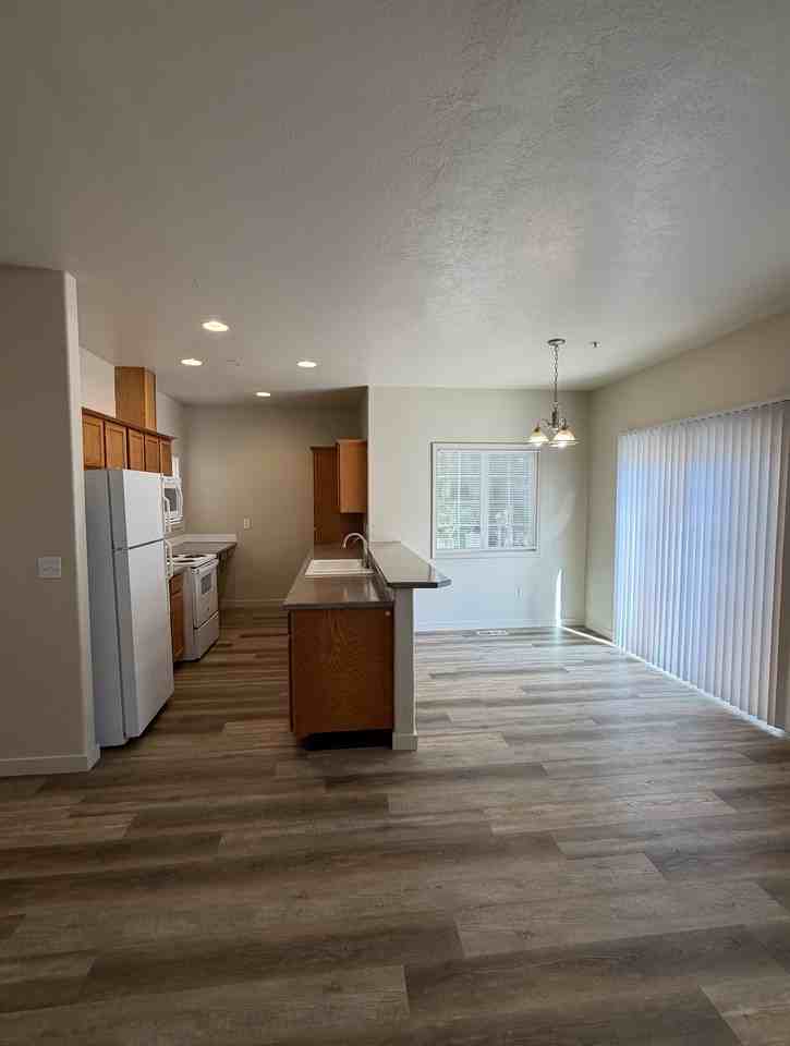 Morningside Manor Apartments - Photo 4 of 18