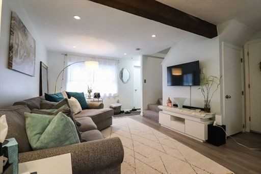 54 Fairfield Park - Photo 4 of 12