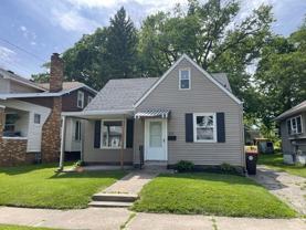2719 N Peoria Ave - Photo 1 of 1