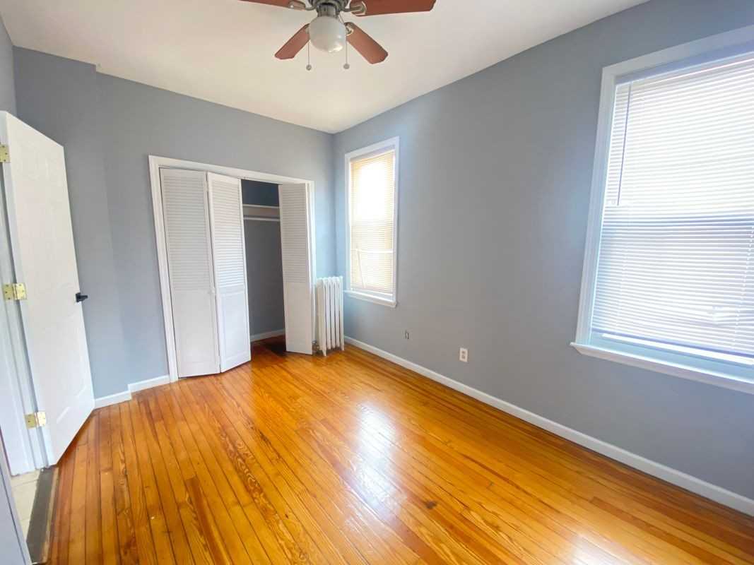 66 Tiffany Pl - Photo 6 of 13