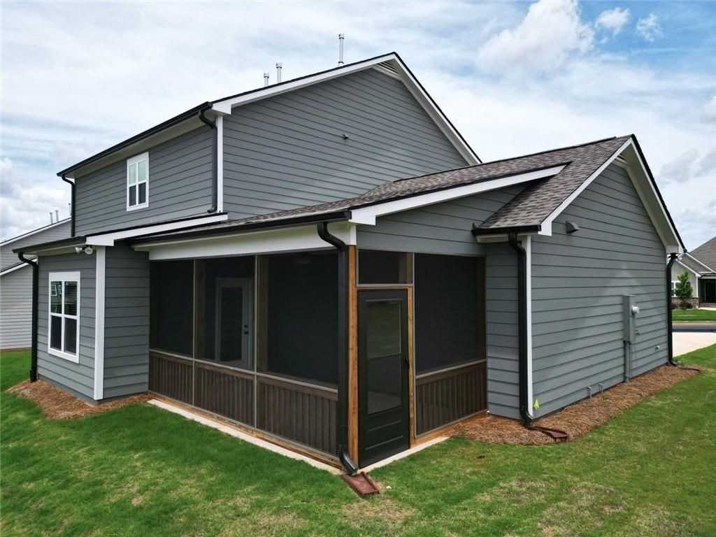448 Banff Dr - Photo 3 of 20