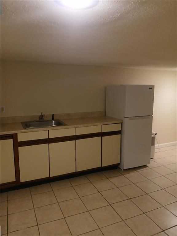 43 Union Ave - Photo 4 of 10