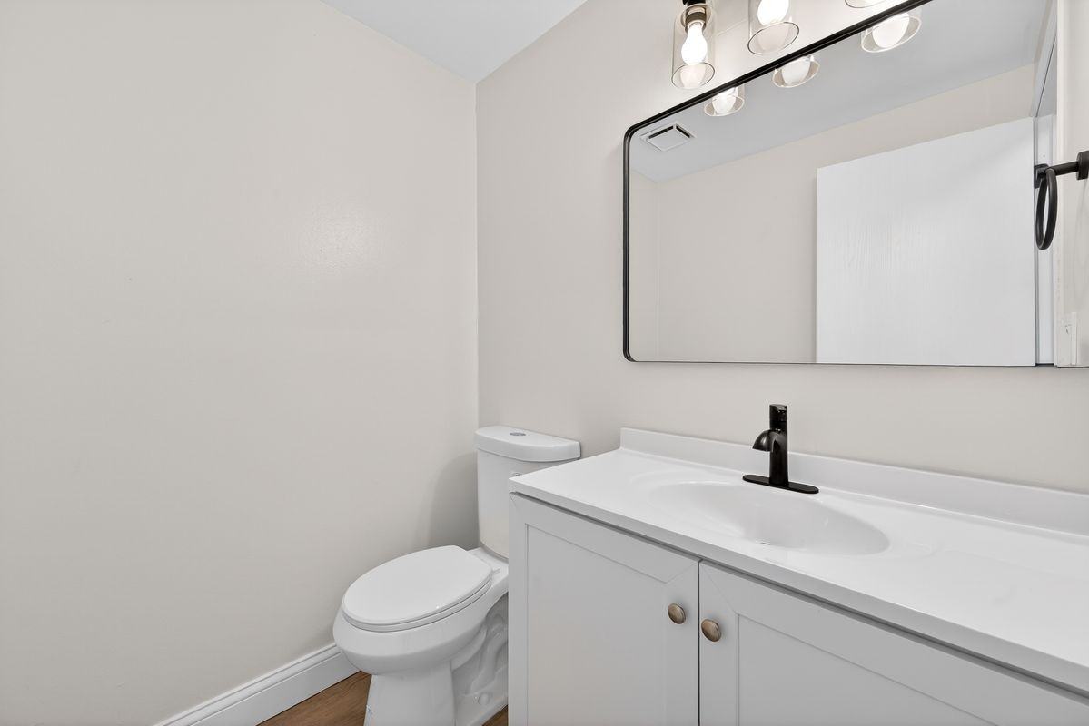 1447 Pepperdine Ct - Photo 3 of 38