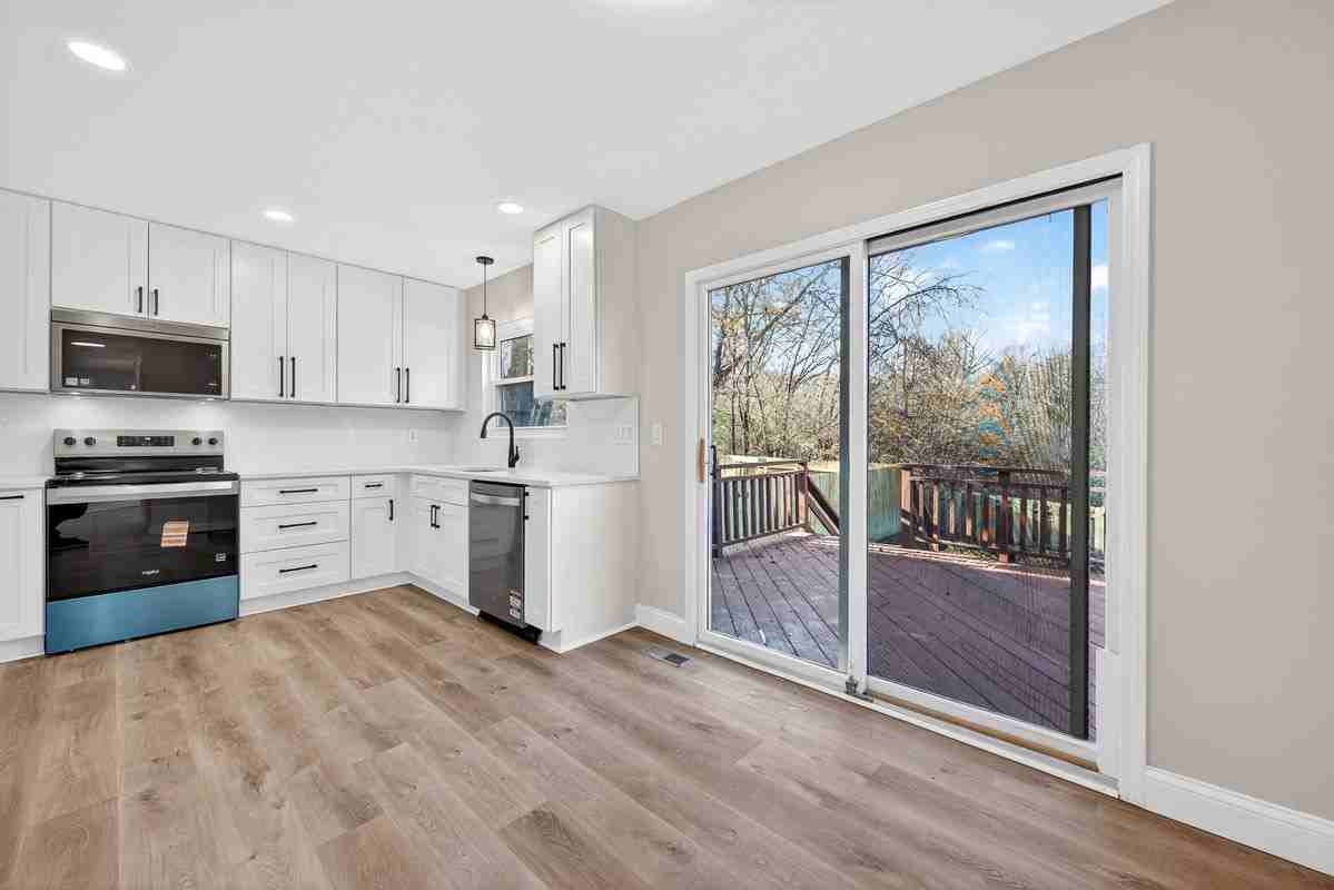 1447 Pepperdine Ct - Photo 4 of 38