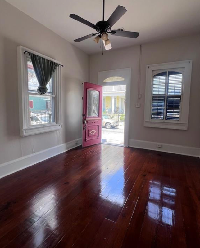 1033 Port St - Photo 3 of 7