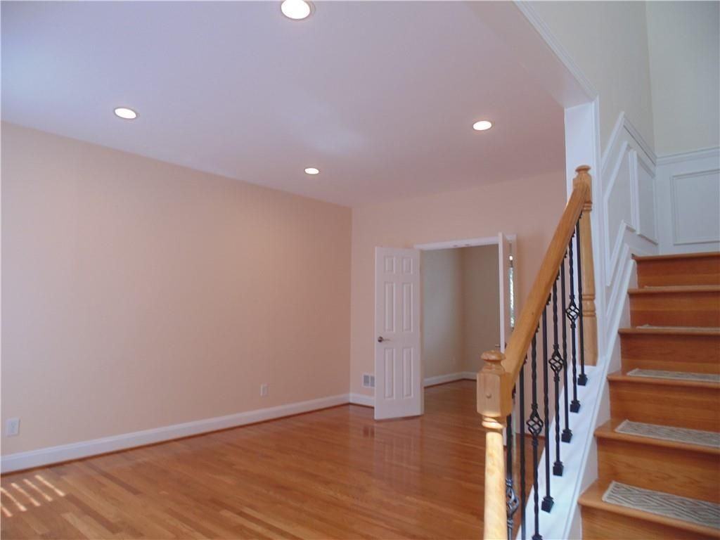 3895 Deauville Way - Photo 5 of 39