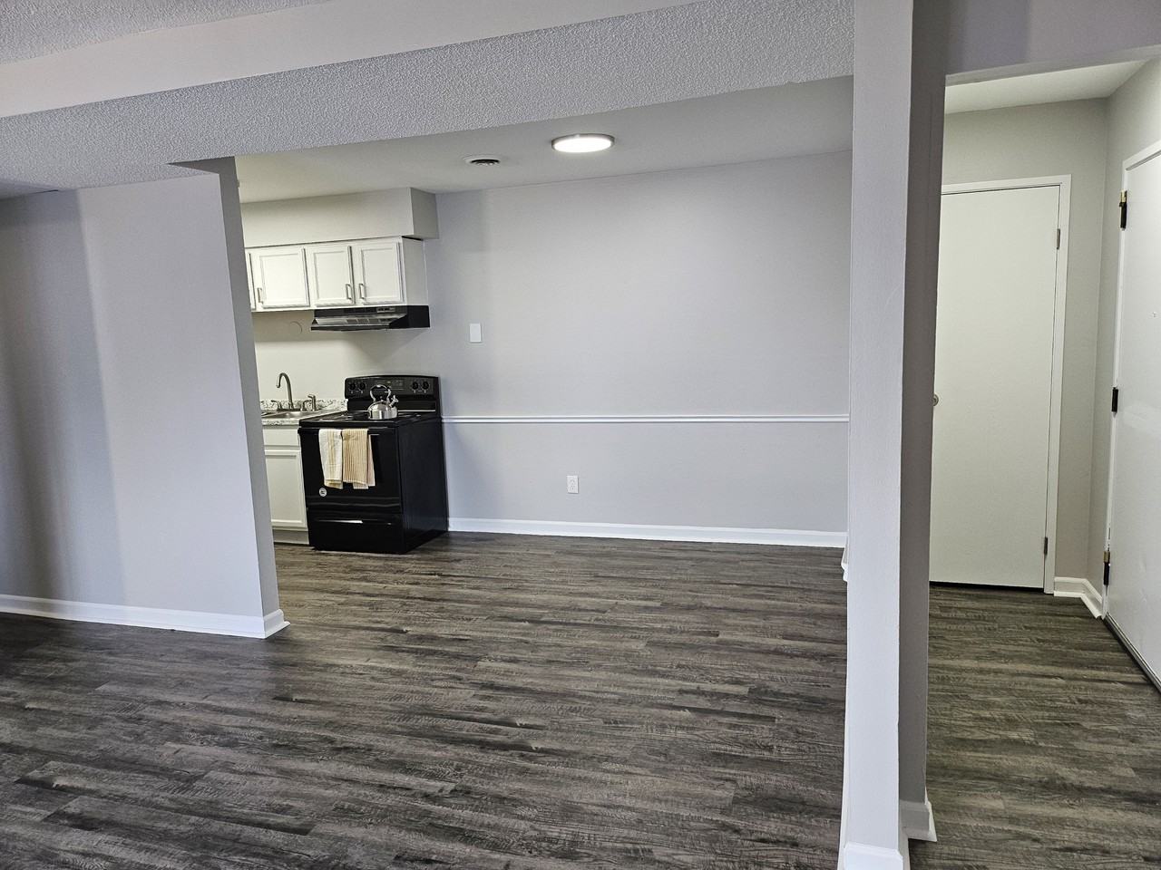 Secor Flats - Photo 4 of 50