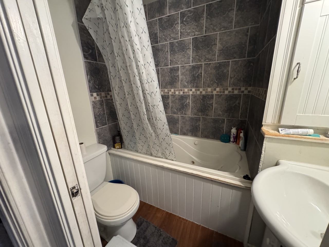 741 Trinity St - Photo 7 of 10