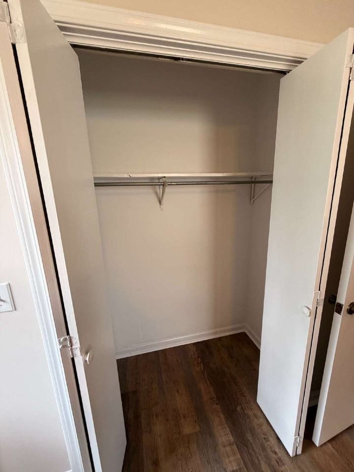 2312 Creekwood Dr - Photo 6 of 13