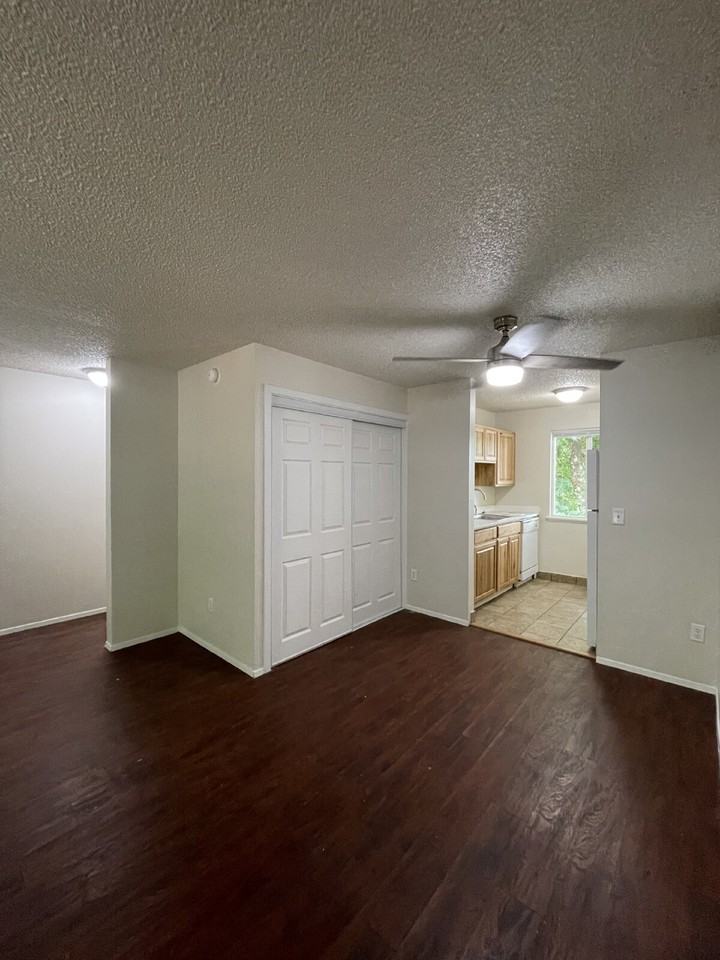 17422 Se Powell Blvd - Photo 3 of 8