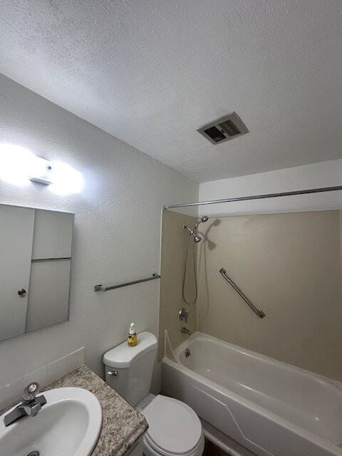 10235 Ne Prescott St #11 - Photo 7 of 9