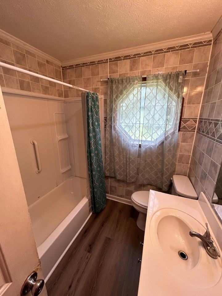 1019A Wesley Cv - Photo 4 of 8