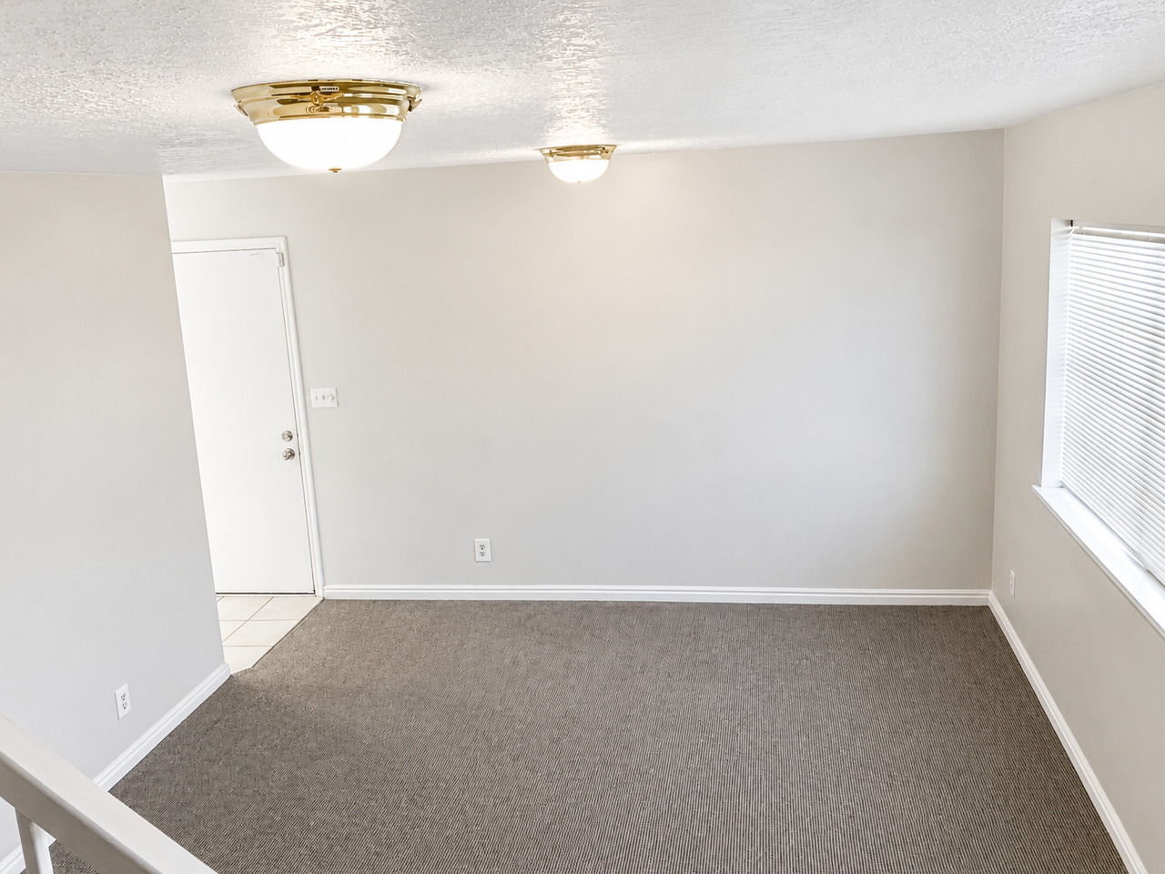 781 N Valley View Dr Apt 11 - Photo 4 of 11