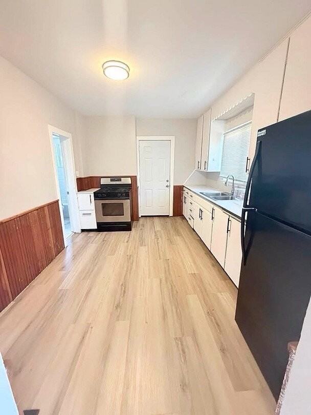 721 Lyon St #1 - Photo 5 of 9