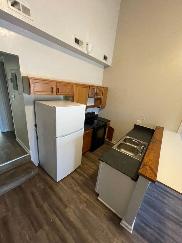 1213 Chee Ln - Photo 5 of 15
