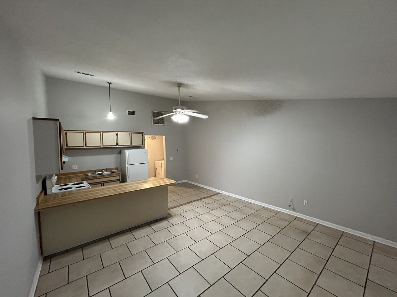 1254 Continental Ct - Photo 6 of 18