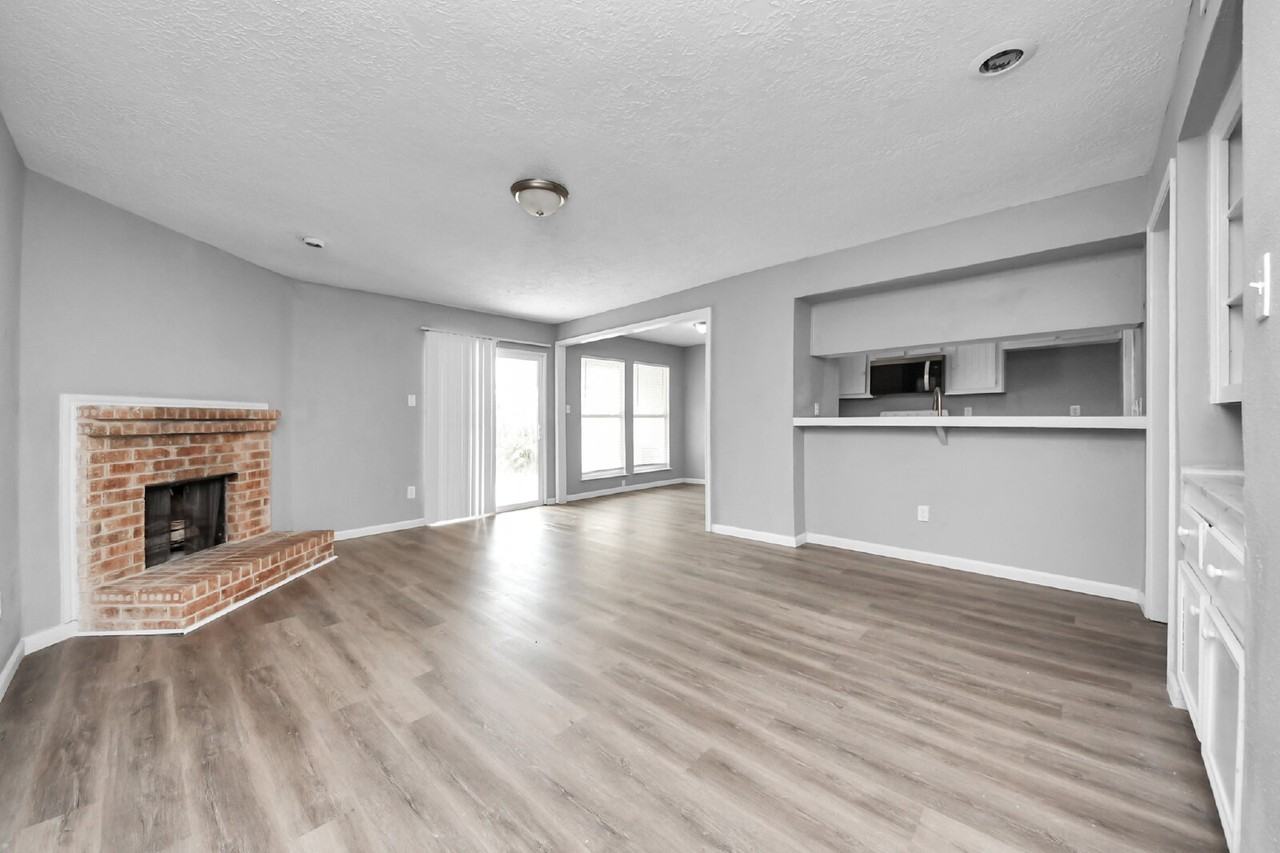 13603 Ravensway Dr #A - Photo 5 of 38