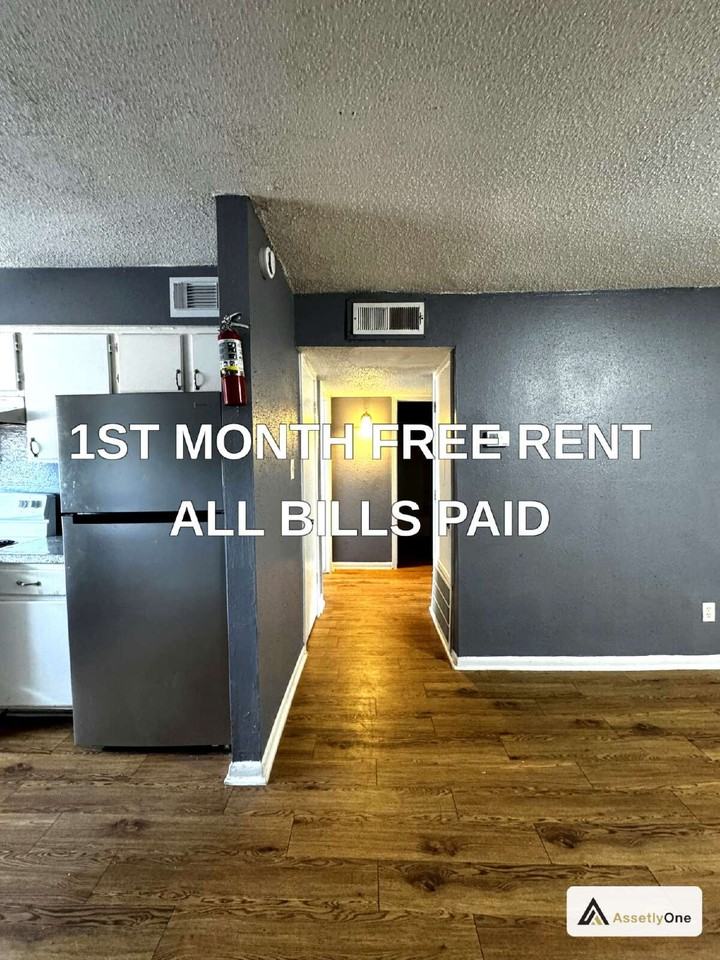 2311 71st St #206 - Photo 4 of 11