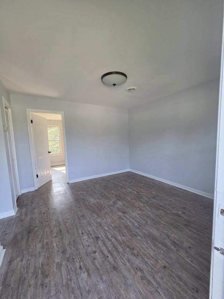 1165 Claylick Rd #B - Photo 2 of 10
