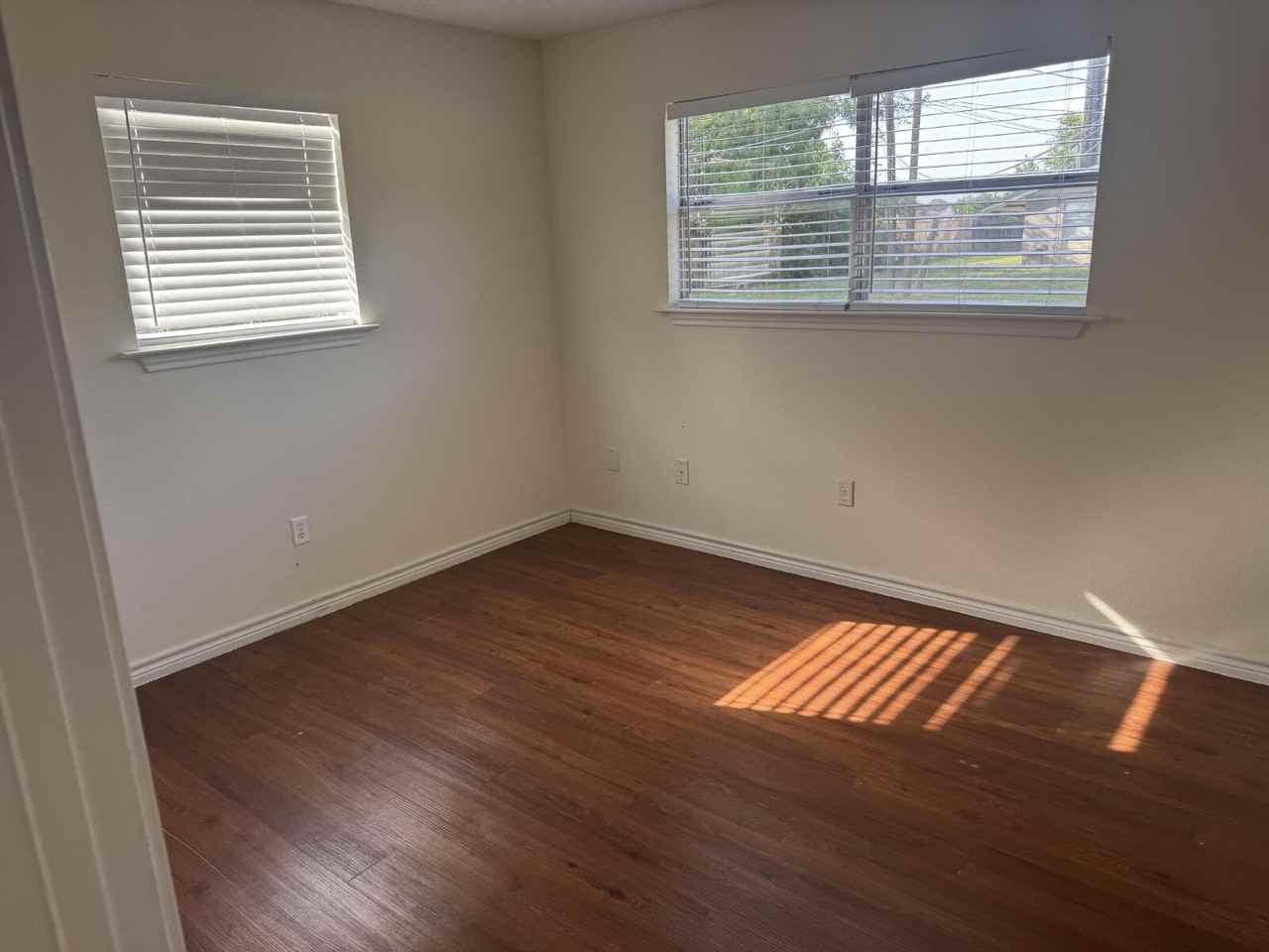 726 Martindale Rd - Photo 4 of 16