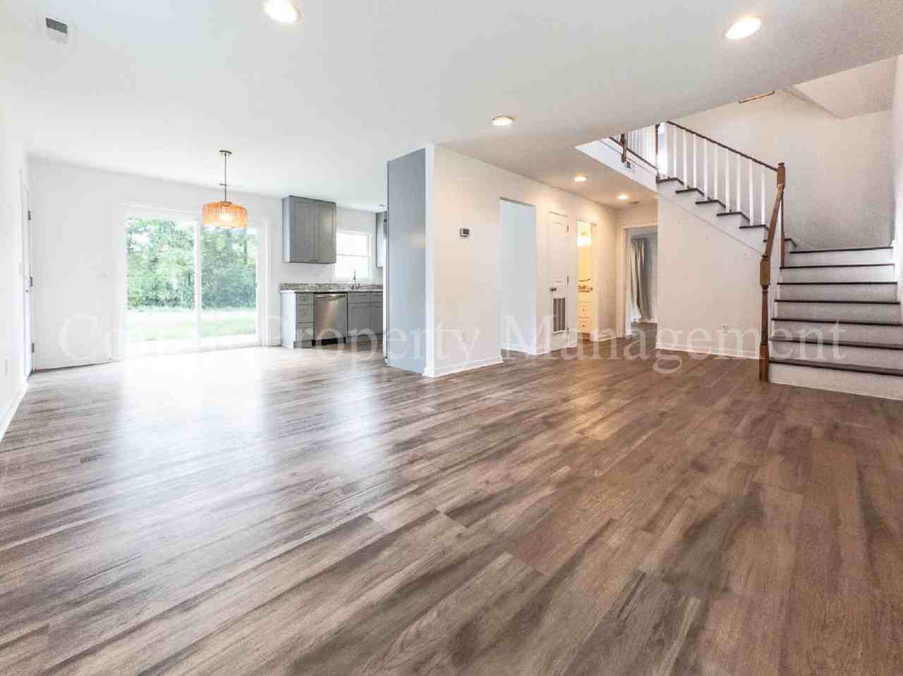 824 Haymarket Ln - Photo 7 of 43