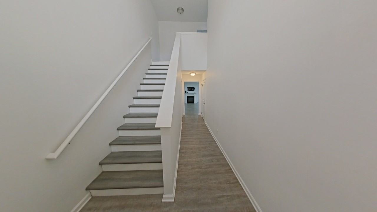 15894 Camperdown Ave - Photo 2 of 17