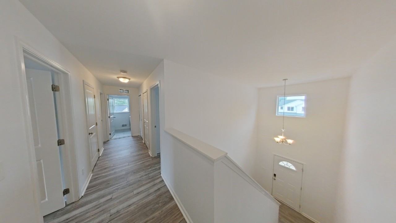 15894 Camperdown Ave - Photo 7 of 17