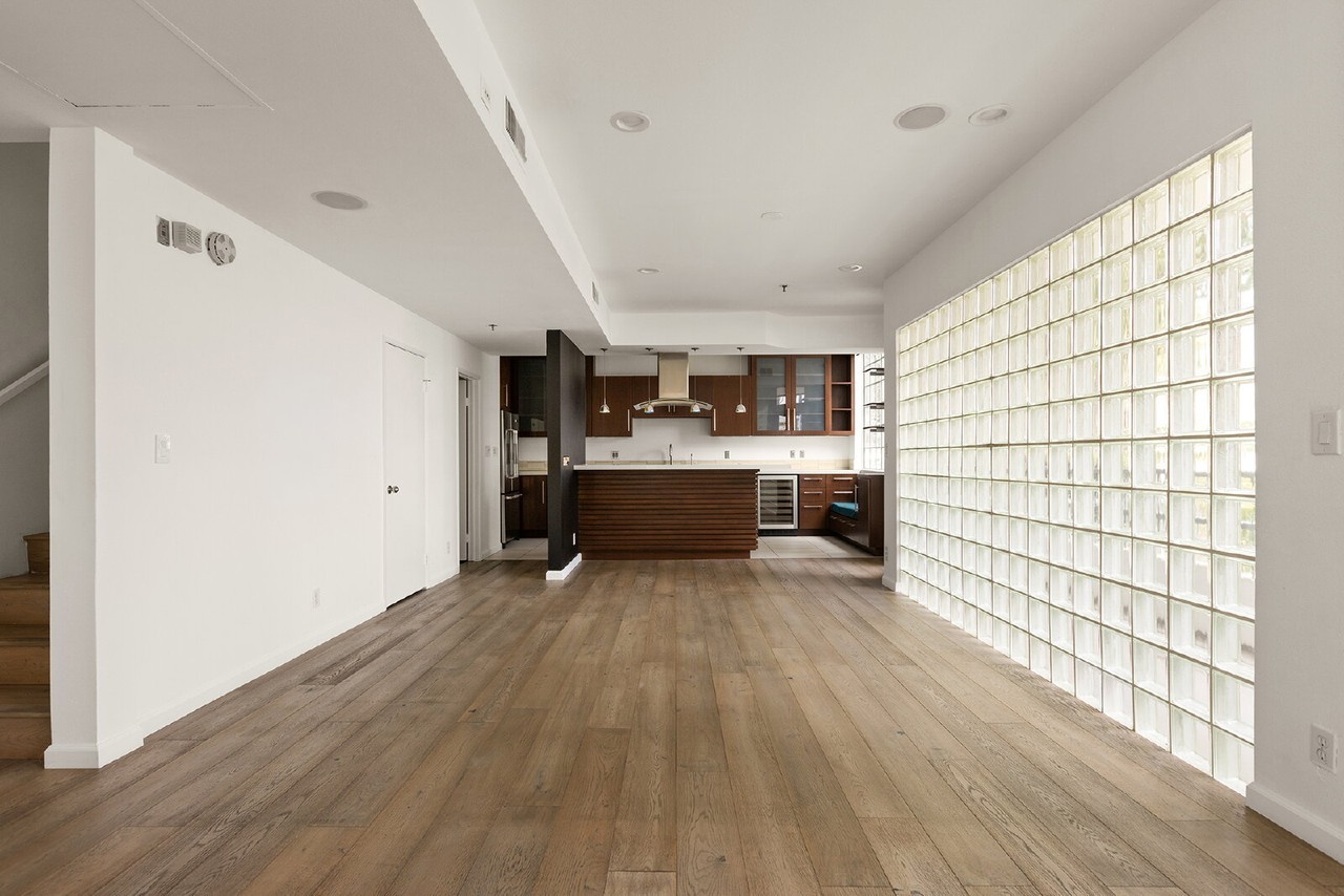 1338 Stanford St #A - Photo 4 of 25