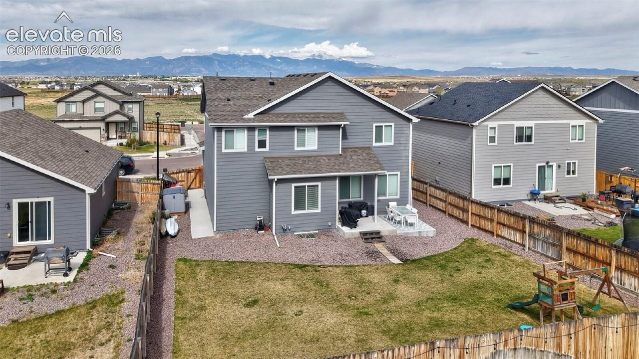 6727 Volga Dr - Photo 2 of 27