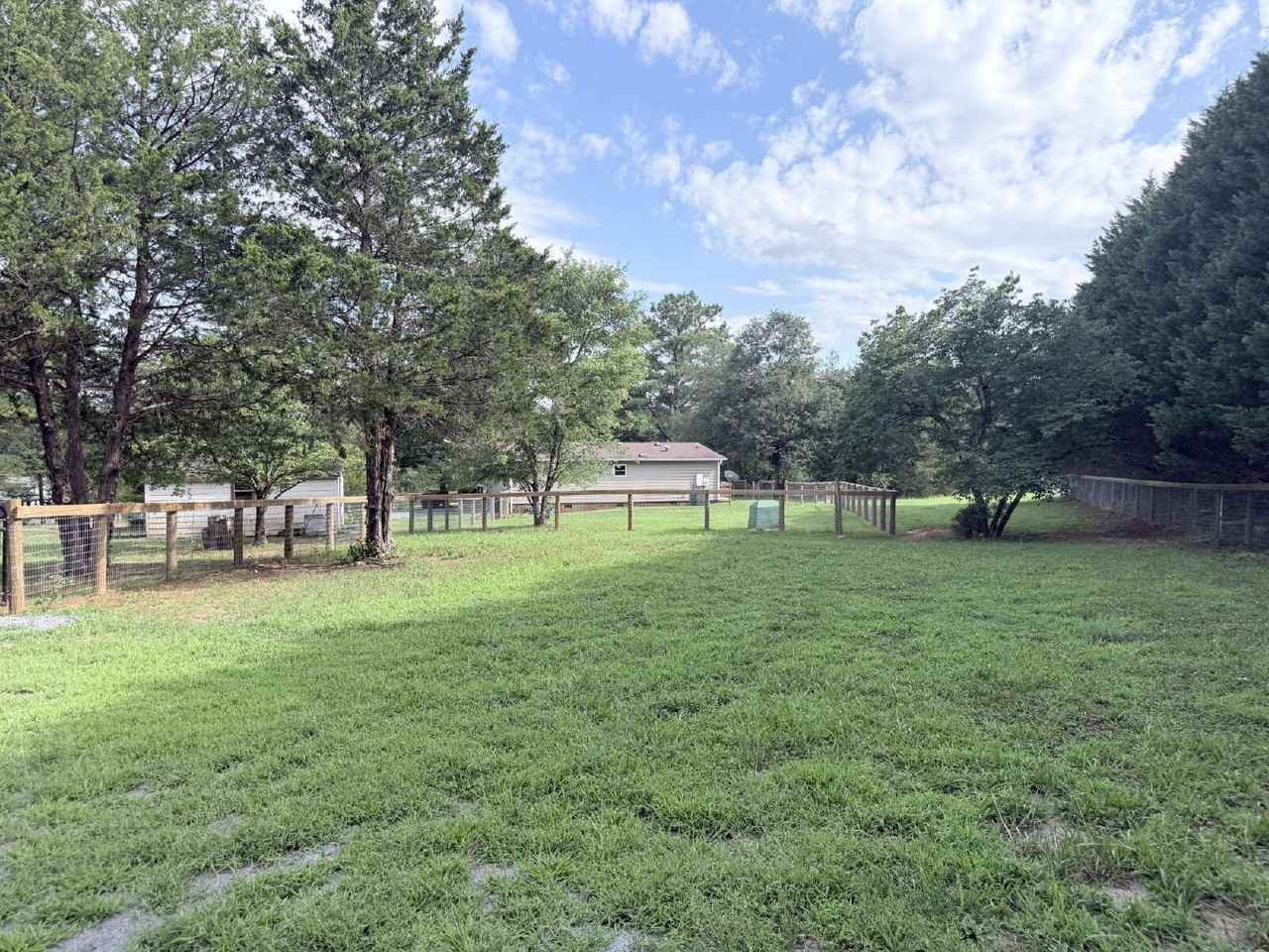 129 Redwood Ln - Photo 5 of 50
