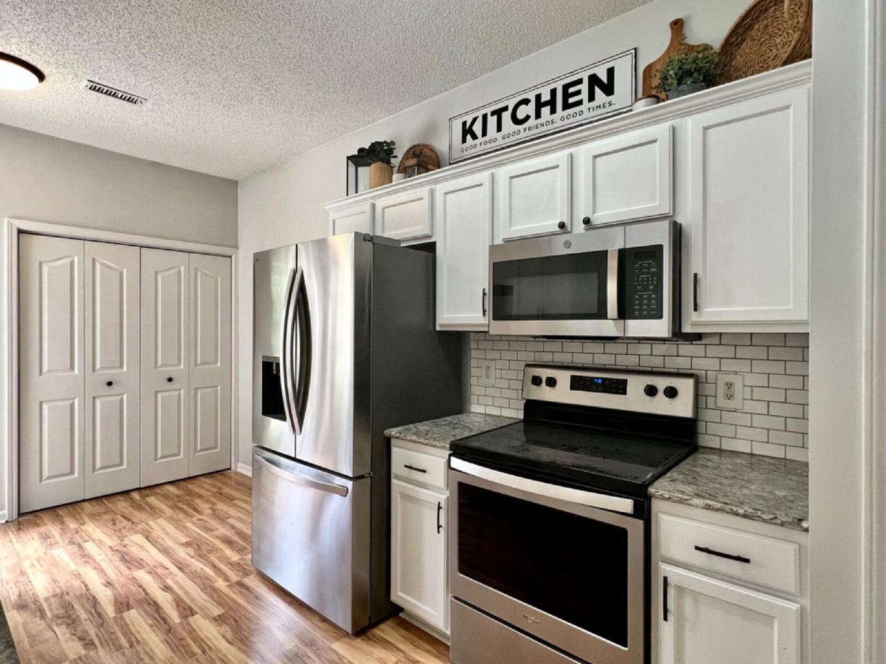 1309 Anthem Ct - Photo 4 of 29