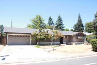 5677 N Millbrook Ave - Photo 1 of 1