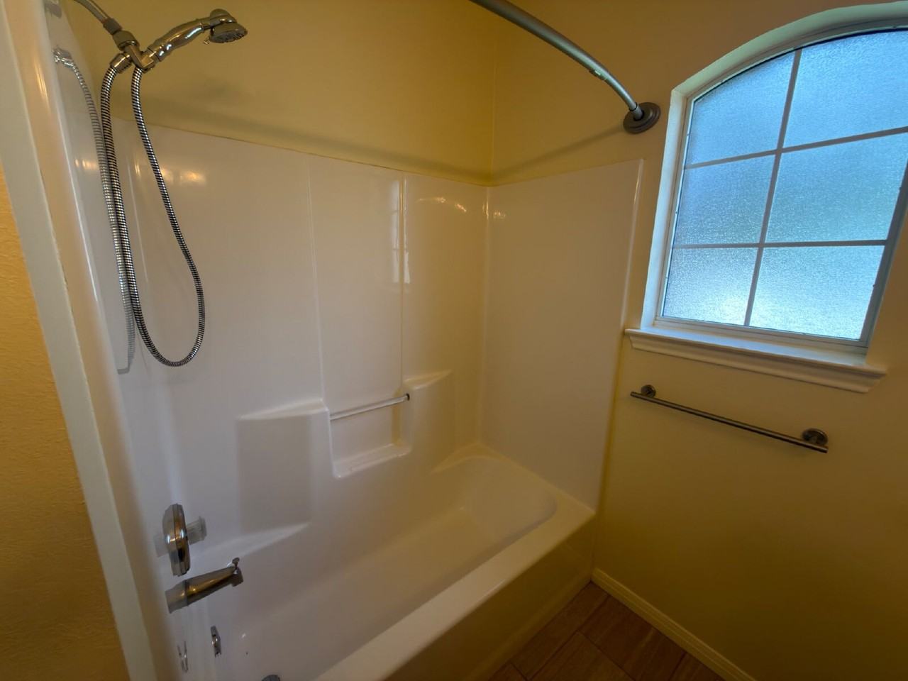 2008 Lancaster St - Photo 7 of 40