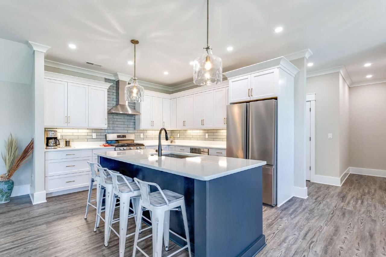 2852 Martins Point Way - Photo 4 of 12