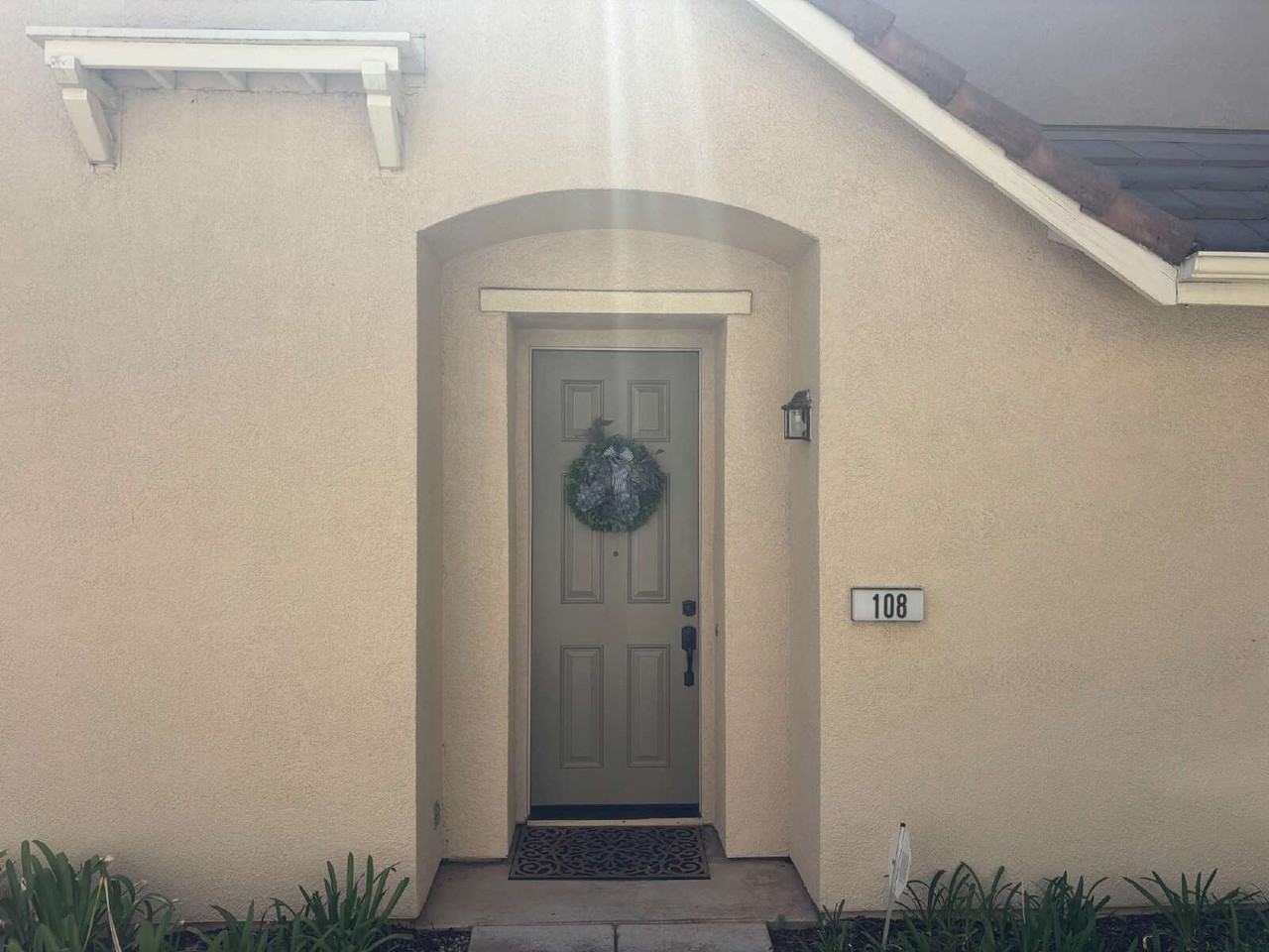 108 Esplanade Cir - Photo 3 of 25