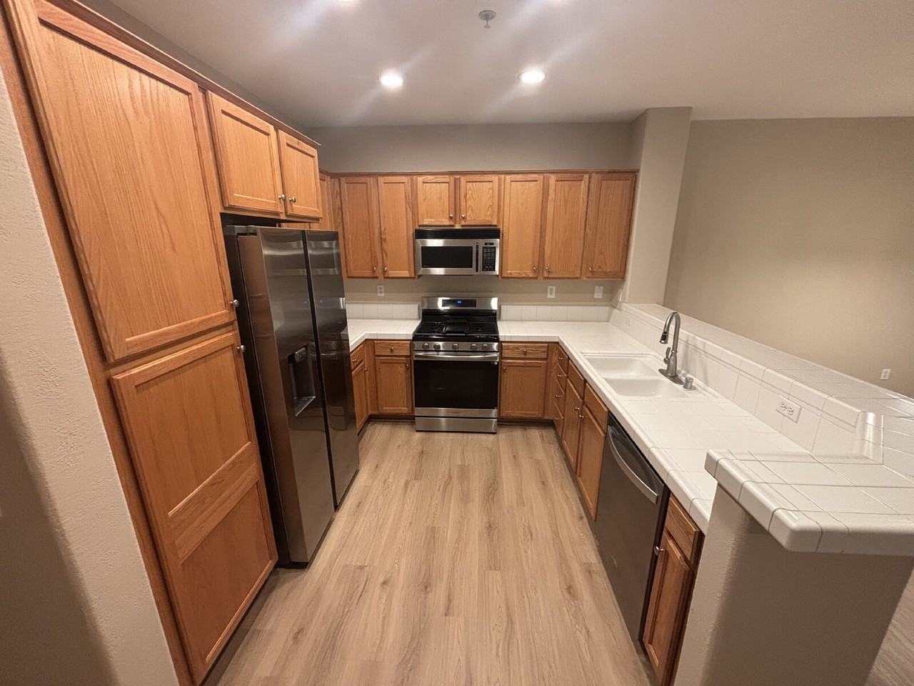 108 Esplanade Cir - Photo 6 of 25