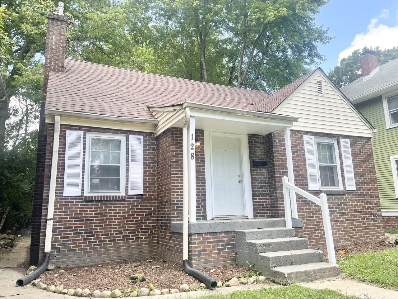 128 S Emerson Ave