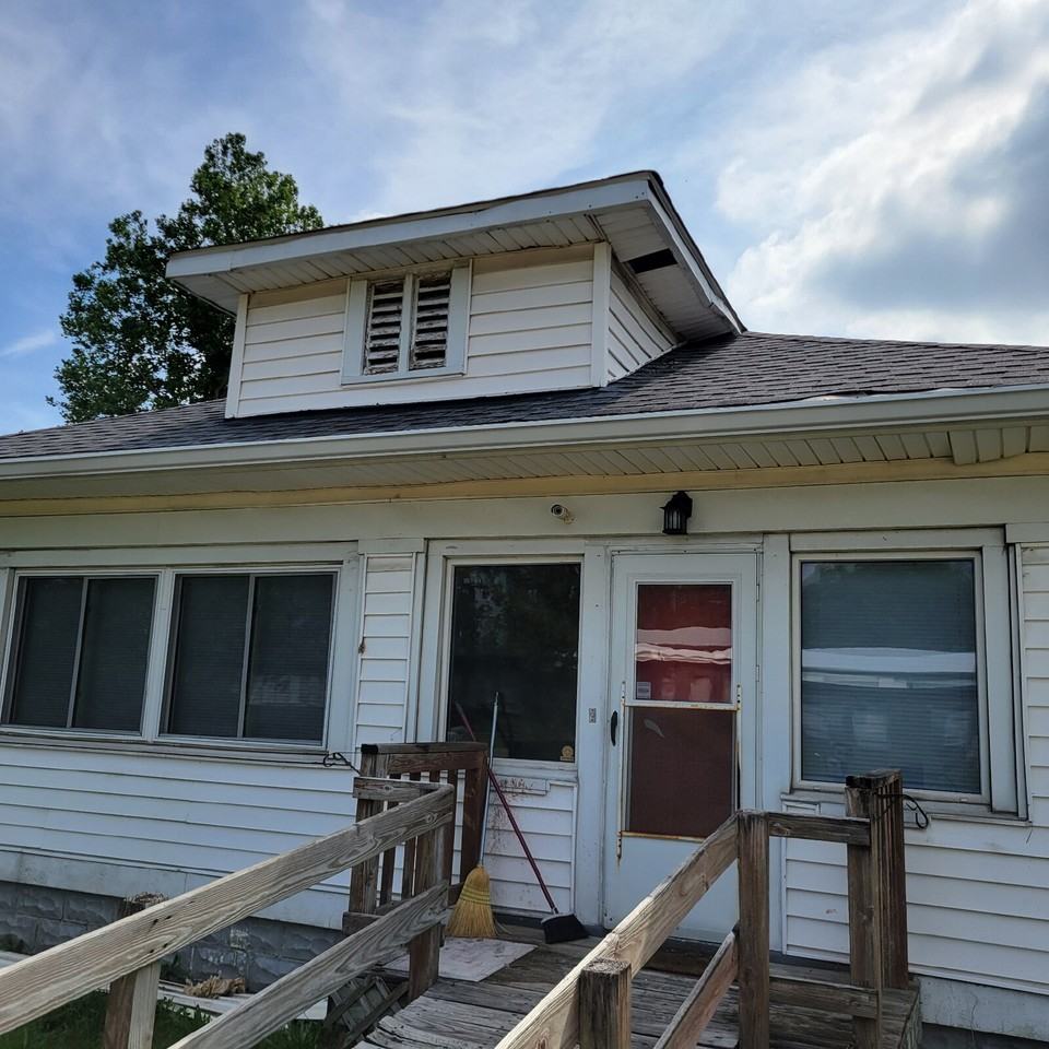 37 S Lynhurst Dr - Photo 2 of 8