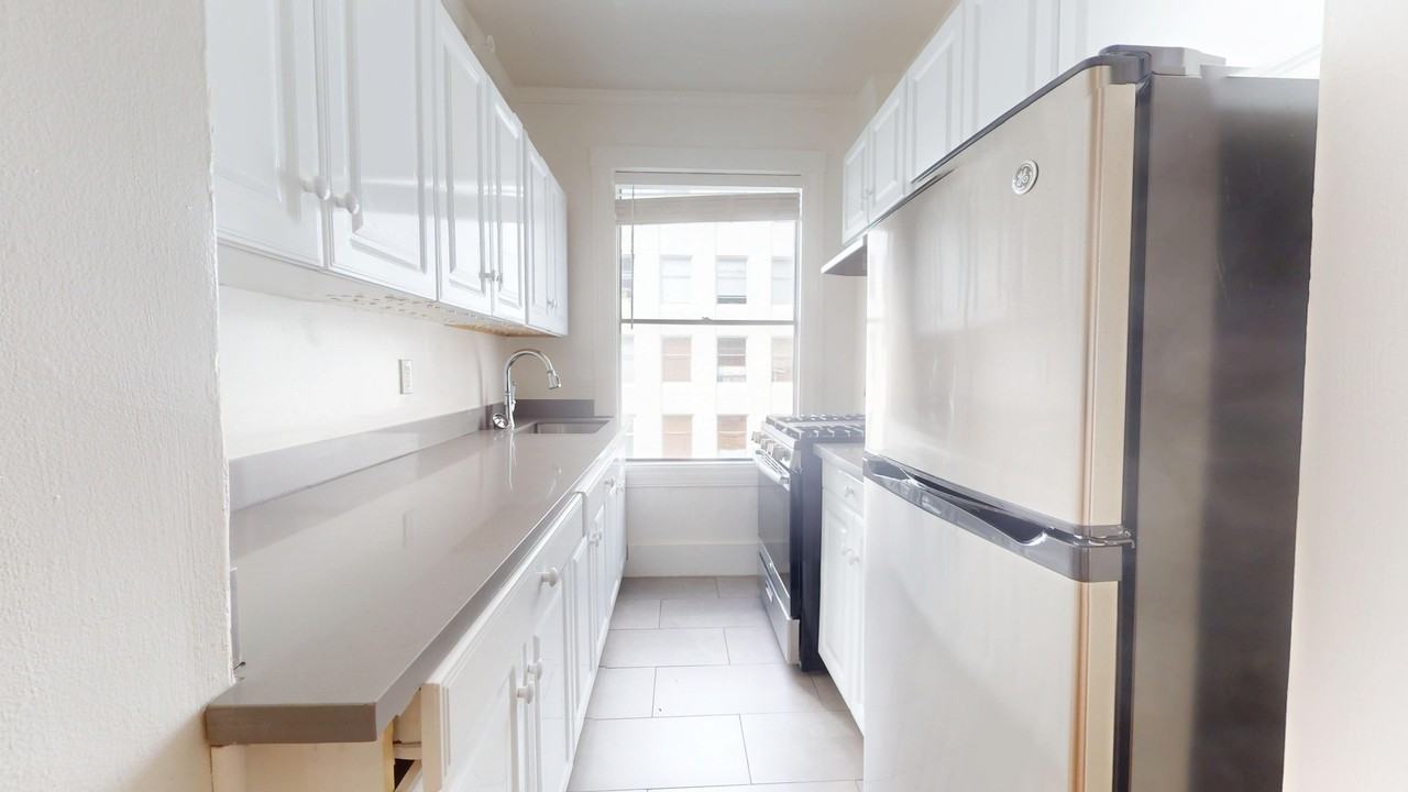 601 O'Farrell Street - Photo 5 of 17