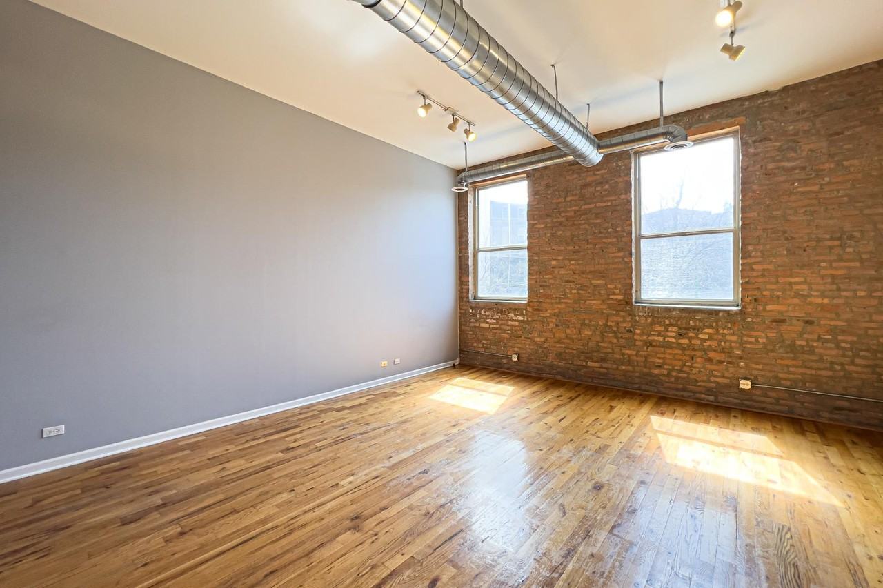 1822 S Bishop St #309 - Photo 7 of 18