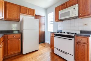 featured image of 4231 N Paulina St #E2