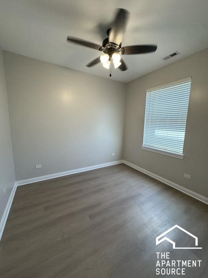 3602 W 26th St #2 - Photo 3 of 11