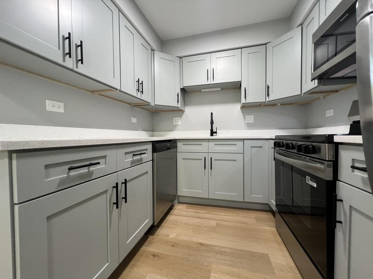 316 Marengo Ave #2C - Photo 2 of 14